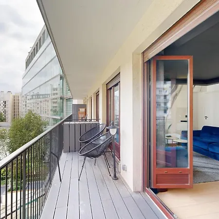 Bluestay 55 - à * Parigi